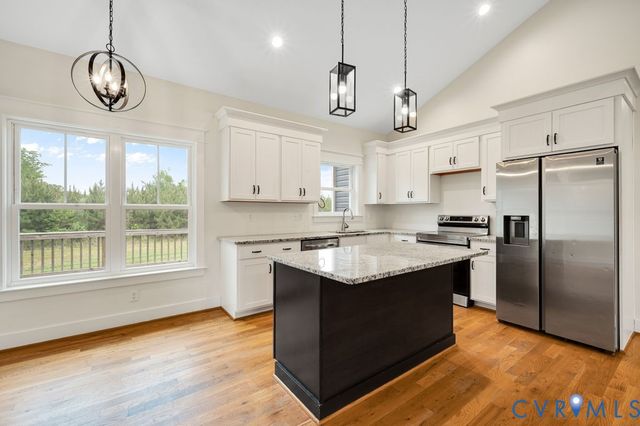 10117 Boisseau Rd, Dinwiddie, VA 23885
