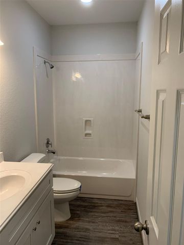 22423 Woodlake Road, Houston, TX 77336