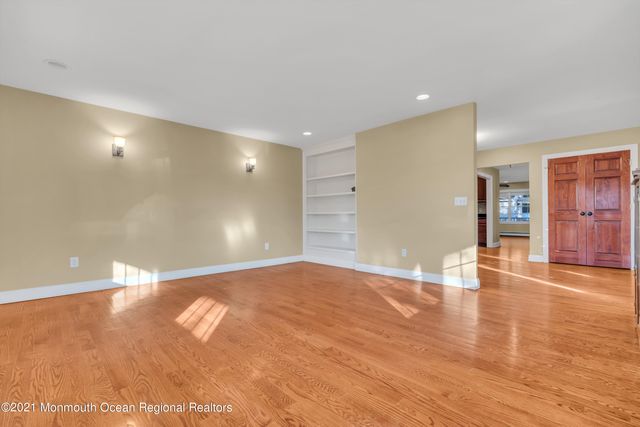 2323 Vermont Avenue, Toms River, NJ 08755