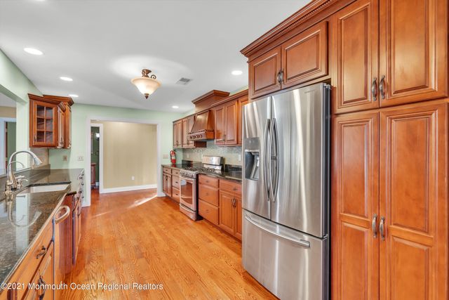 2323 Vermont Avenue, Toms River, NJ 08755