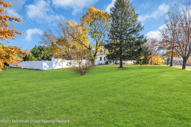 2323 Vermont Avenue, Toms River, NJ 08755