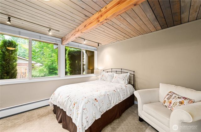 7623 NE 123rd Street, Kirkland, WA 98034