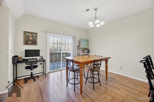 362 Carmel Valley Way, St Robert, MO 65584