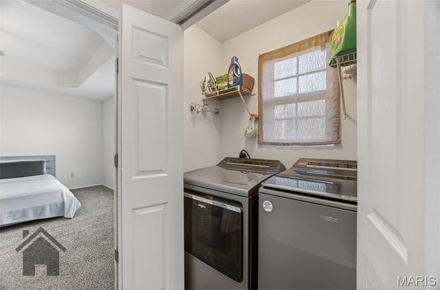 362 Carmel Valley Way, St Robert, MO 65584