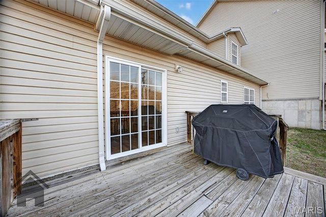 362 Carmel Valley Way, St Robert, MO 65584