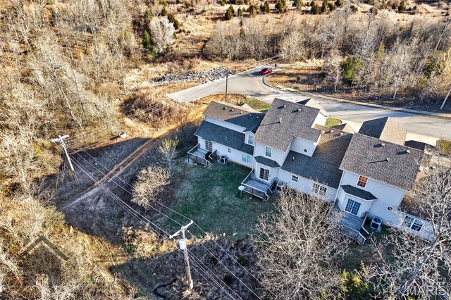 362 Carmel Valley Way, St Robert, MO 65584