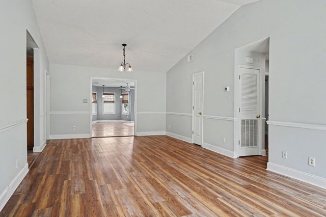 2807 Temperance Dr., Myrtle Beach, SC 29577