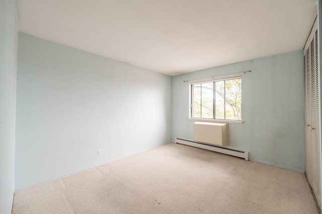 8455 W Leland Avenue 205, Chicago, IL 60656