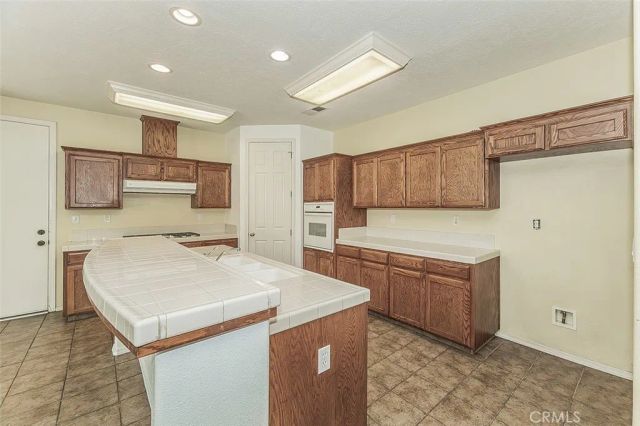 1377 Fenmore, Sanger, CA 93657