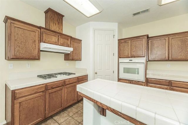 1377 Fenmore, Sanger, CA 93657