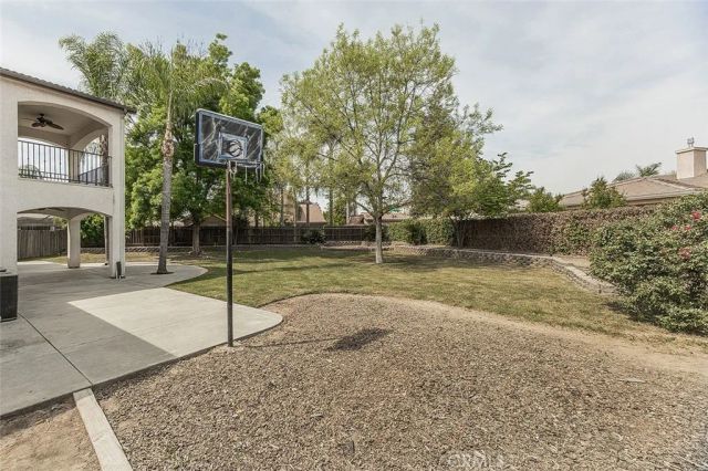 1377 Fenmore, Sanger, CA 93657