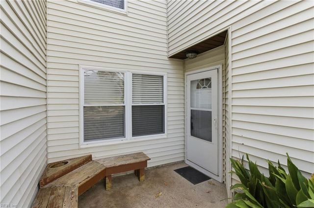 1043 Coastaway DR, Virginia Beach, VA 23451