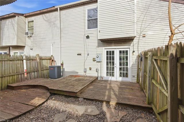 1043 Coastaway DR, Virginia Beach, VA 23451