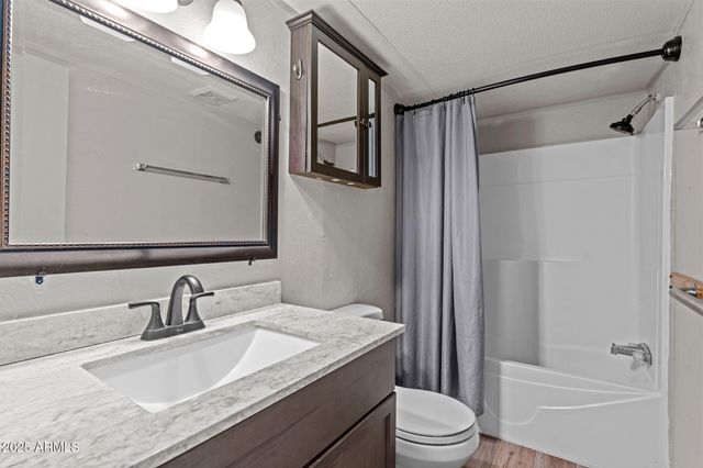 21199 W ESCAPEE Way, Congress, AZ 85332