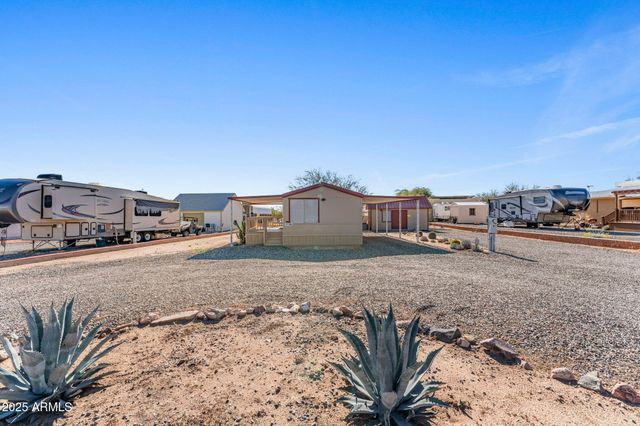 21199 W ESCAPEE Way, Congress, AZ 85332