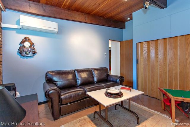 30875 Franklin Road, Franklin, MI 48025