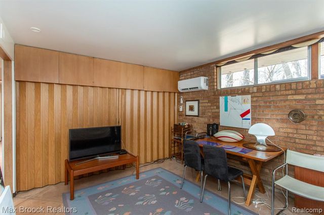 30875 Franklin Road, Franklin, MI 48025