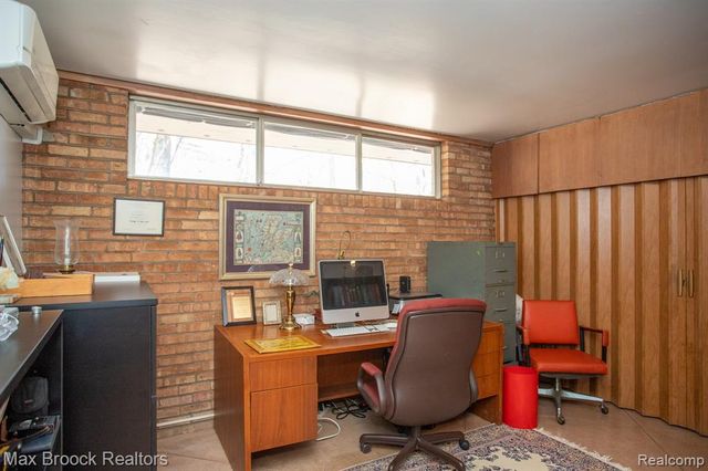 30875 Franklin Road, Franklin, MI 48025