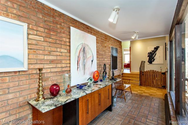 30875 Franklin Road, Franklin, MI 48025