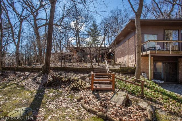 30875 Franklin Road, Franklin, MI 48025