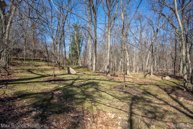 30875 Franklin Road, Franklin, MI 48025