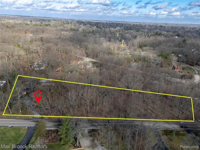 30875 Franklin Road, Franklin, MI 48025