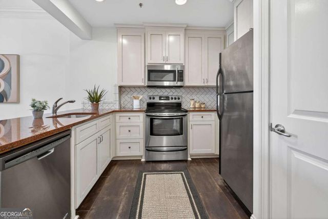 2277 Peachtree Road NE 506, Atlanta, GA 30309