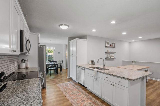 20843 Iteri Avenue, Lakeville, MN 55044