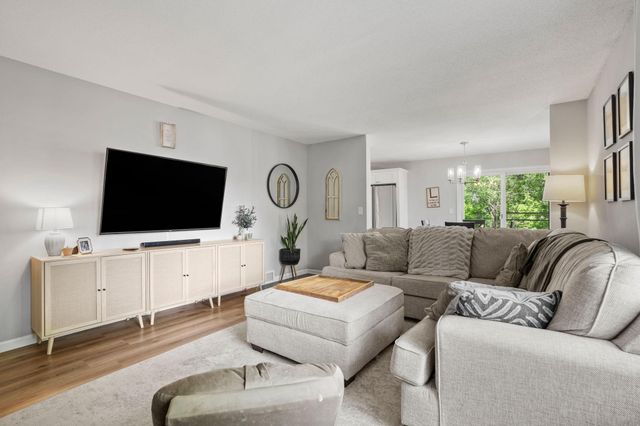 20843 Iteri Avenue, Lakeville, MN 55044