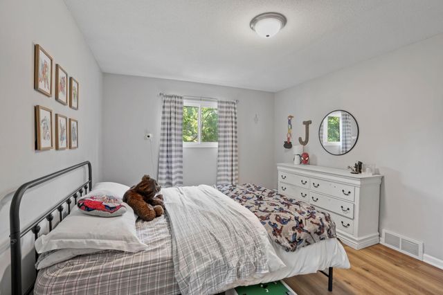 20843 Iteri Avenue, Lakeville, MN 55044