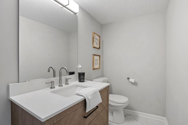 20843 Iteri Avenue, Lakeville, MN 55044