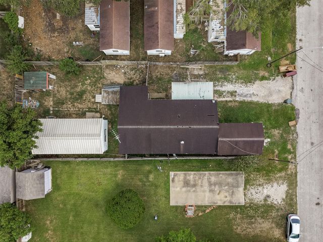 4447 5th Street, Bacliff, TX 77518