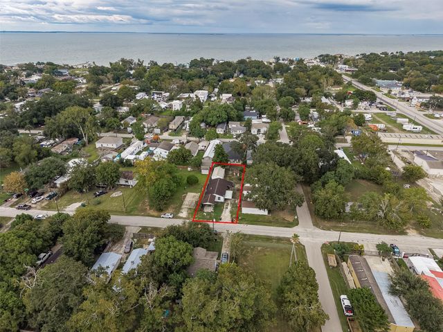 4447 5th Street, Bacliff, TX 77518