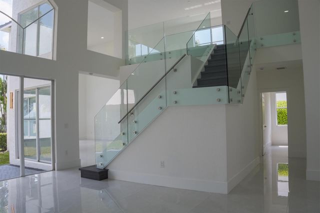 5227 SW 195th Terrace, Miramar, FL 33029