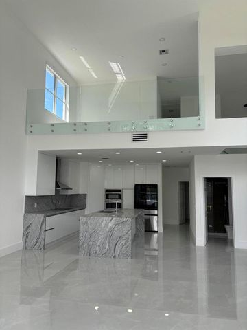 5227 SW 195th Terrace, Miramar, FL 33029