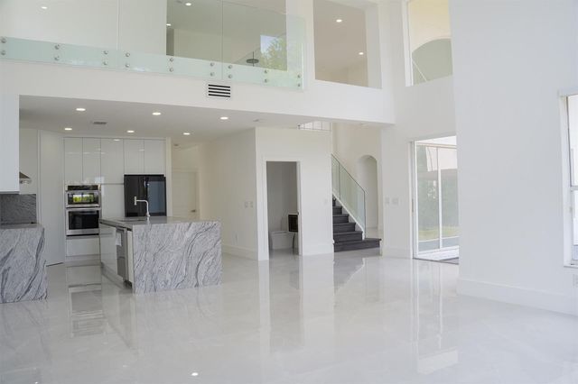 5227 SW 195th Terrace, Miramar, FL 33029
