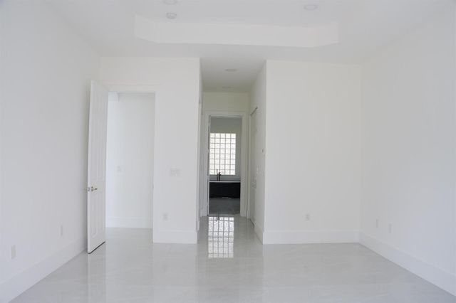 5227 SW 195th Terrace, Miramar, FL 33029