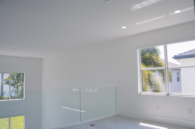 5227 SW 195th Terrace, Miramar, FL 33029