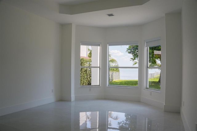 5227 SW 195th Terrace, Miramar, FL 33029