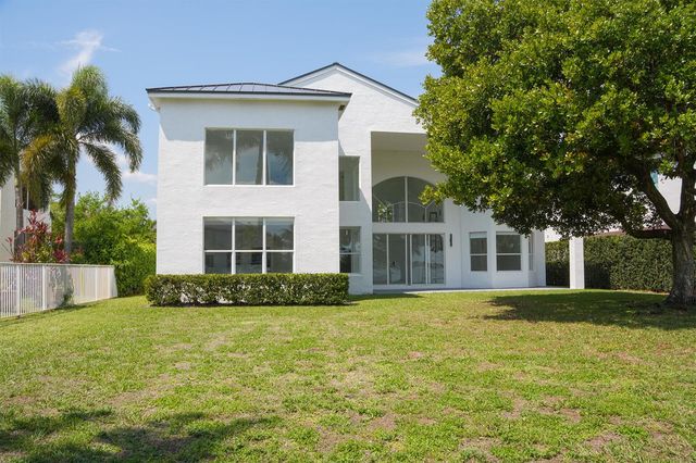 5227 SW 195th Terrace, Miramar, FL 33029