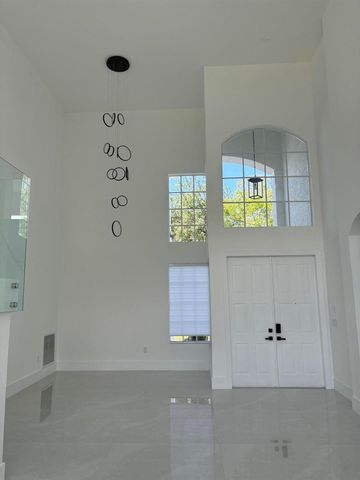 5227 SW 195th Terrace, Miramar, FL 33029