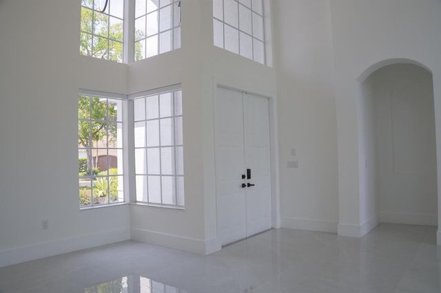 5227 SW 195th Terrace, Miramar, FL 33029