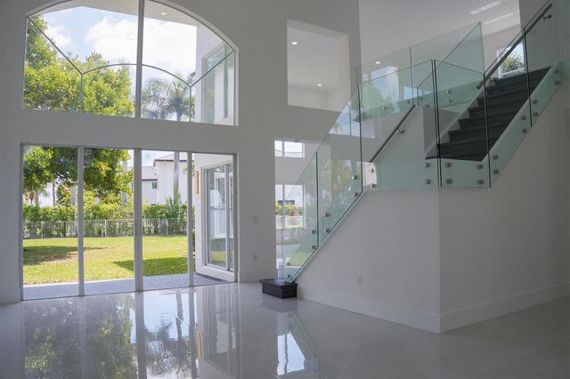 5227 SW 195th Terrace, Miramar, FL 33029