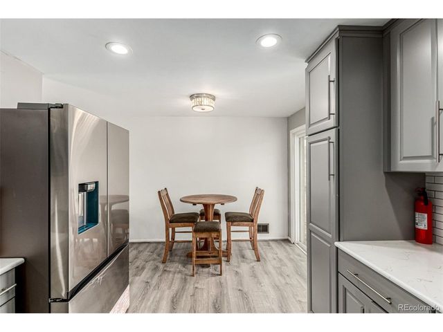 6691 S Wellington Ct, Centennial, CO 80121