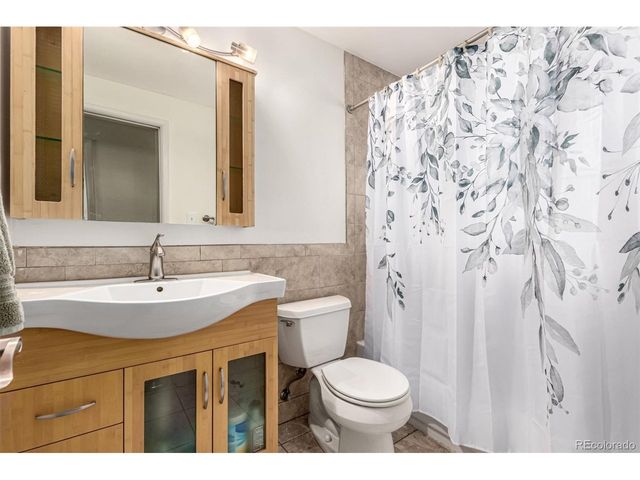 6691 S Wellington Ct, Centennial, CO 80121