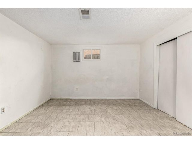 6691 S Wellington Ct, Centennial, CO 80121