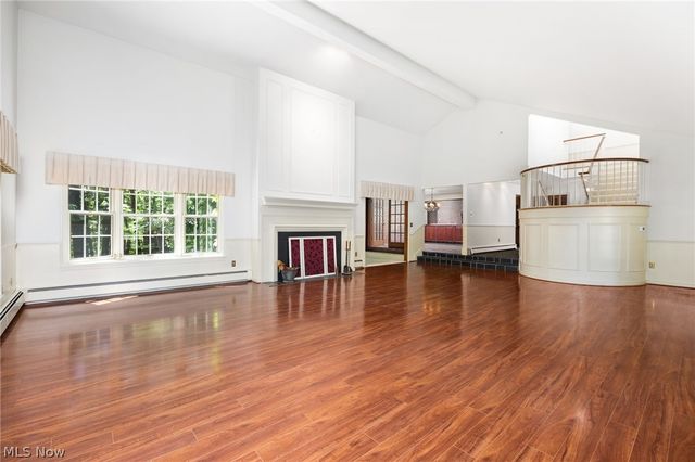 10124 Barr Road, Brecksville, OH 44141