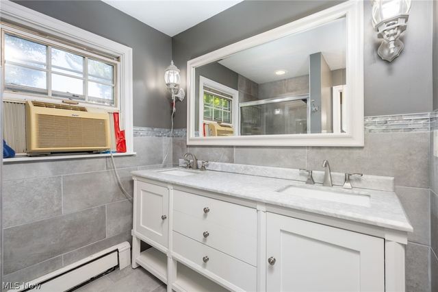 10124 Barr Road, Brecksville, OH 44141