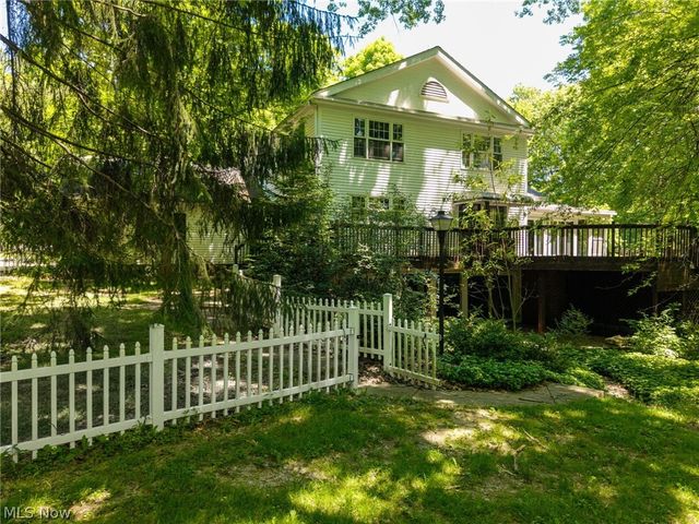 10124 Barr Road, Brecksville, OH 44141