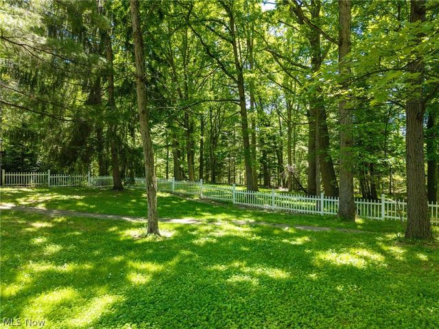 10124 Barr Road, Brecksville, OH 44141